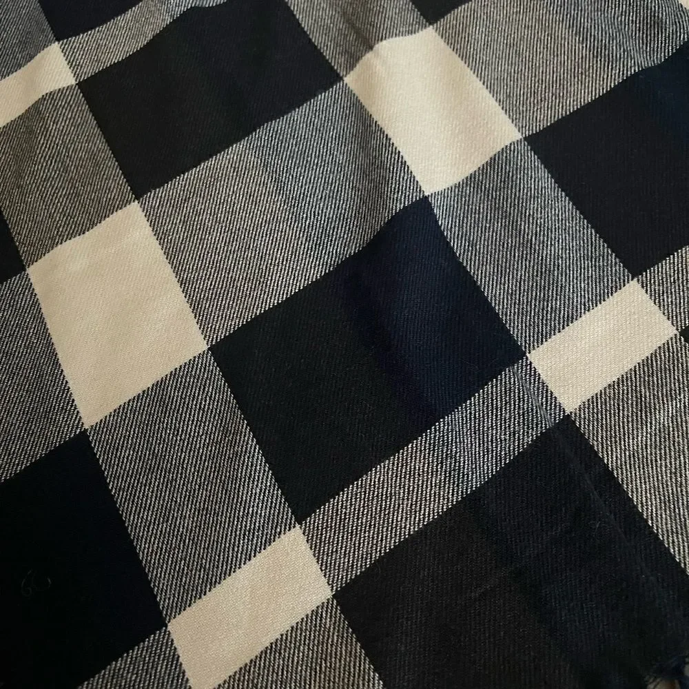 PLUSH APPAREL Ultra Soft Plaid Scarf White Navy Black